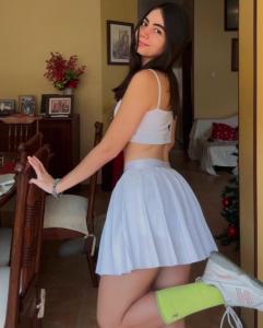 613122191: Chica busca chico en La Coruña