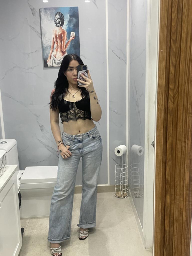 Chica busca chico en Ibiza: 