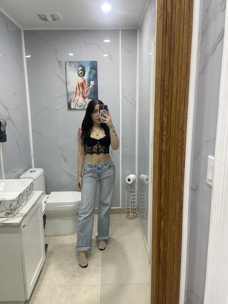 Chica busca chico en Ibiza: 