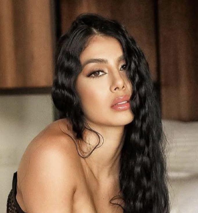 643304425: Chica busca chico en Valladolid