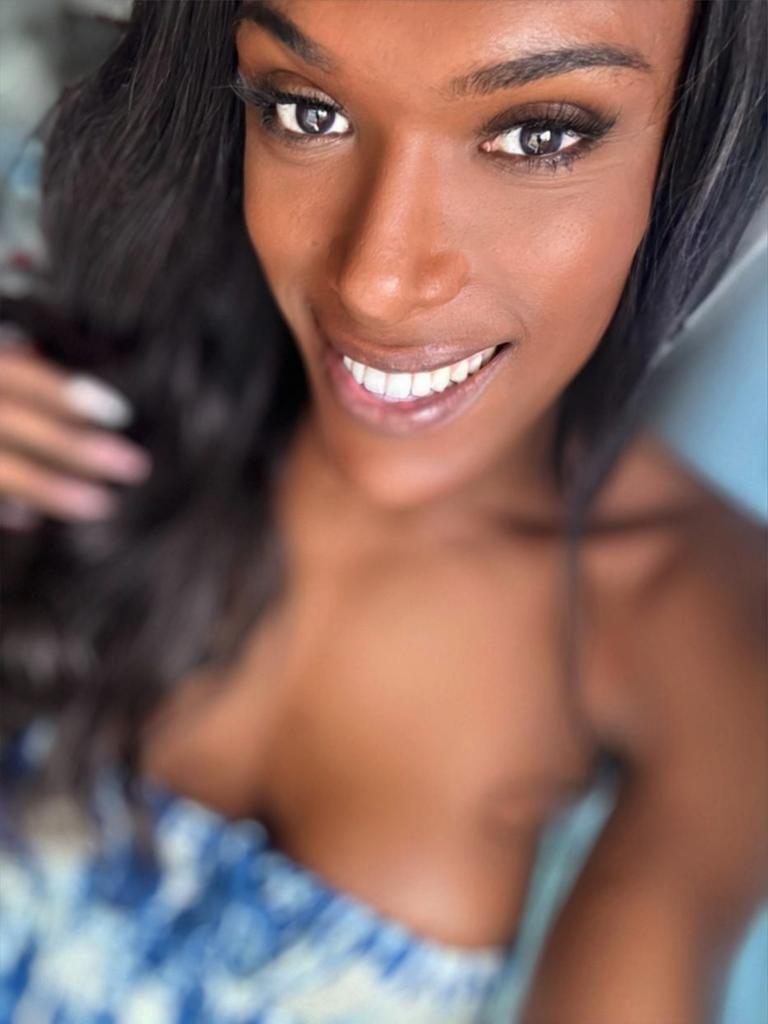 Transexual en Alicante: Transexuales y Travestis