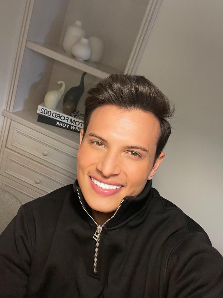 692972990: Chico busca chica en Alicante