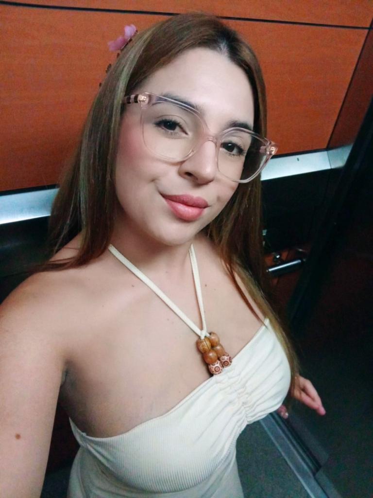 642993494: Chica busca chico en Pontevedra