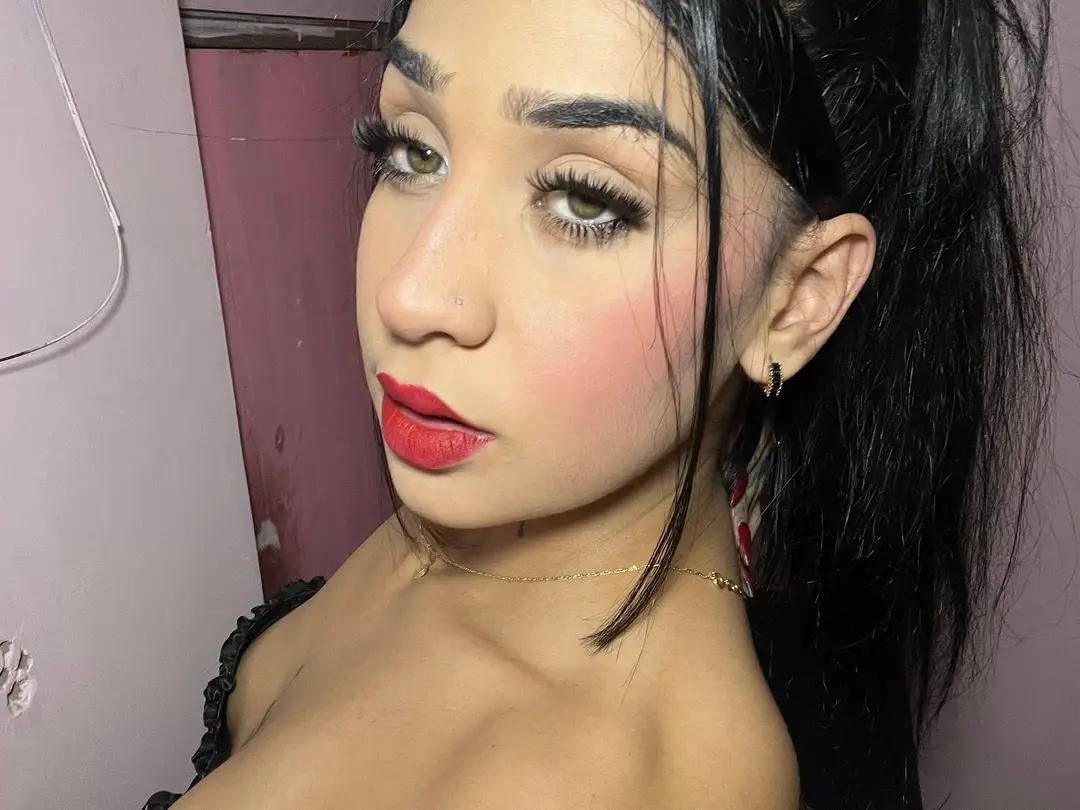 633409268: Chica busca chico en Mallorca