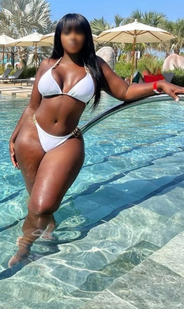 Chica busca chico en Granada: 