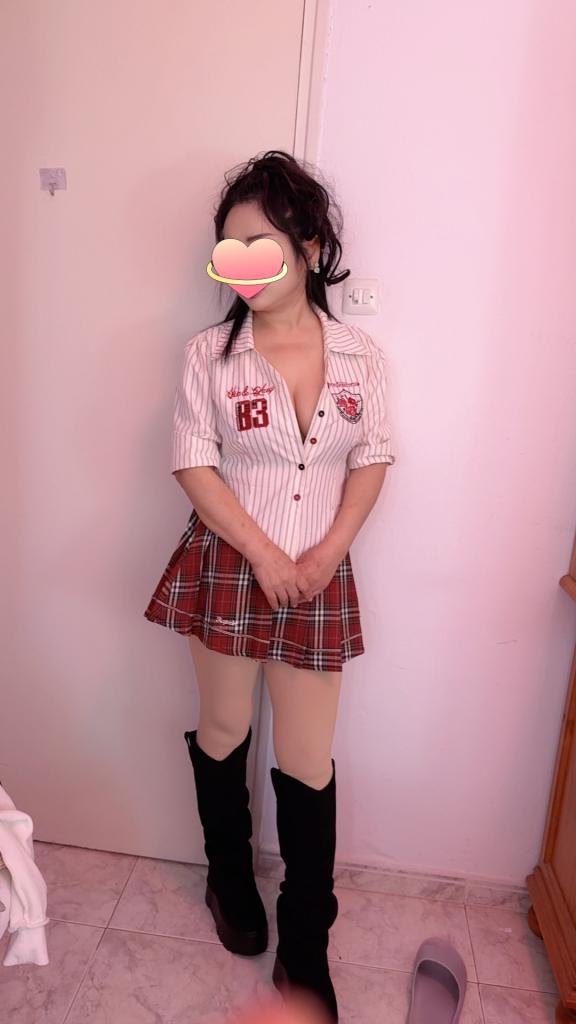 663518177: Chica busca chico en Valencia