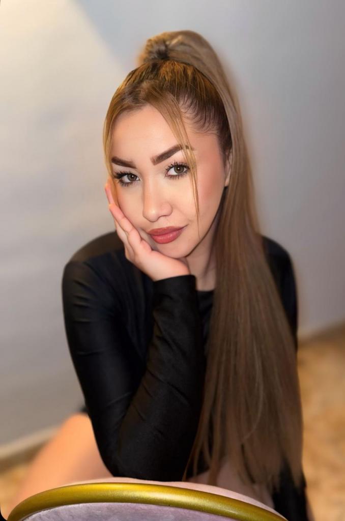 Chica busca chico en Ibiza: Chica busca chico