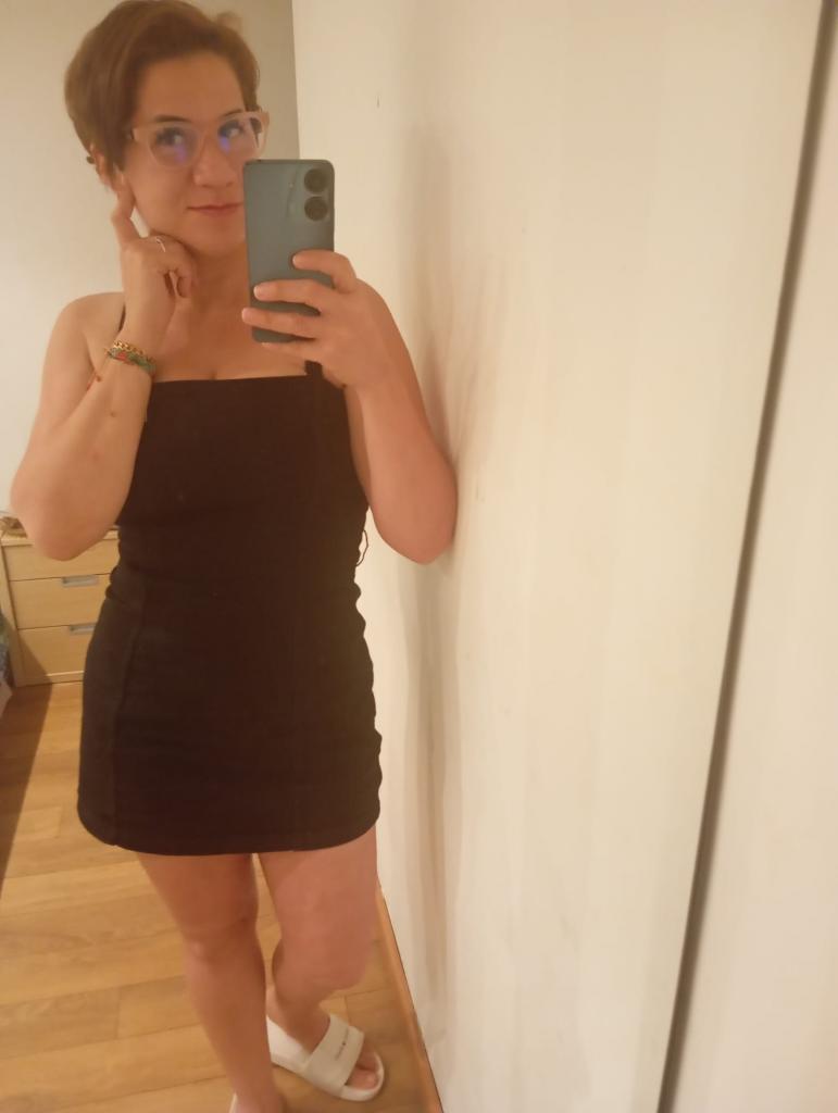 Chica busca chico en Cádiz: 