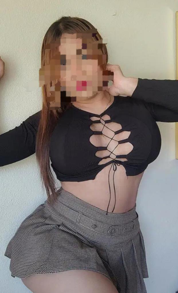 Chica busca chico en Huelva: 