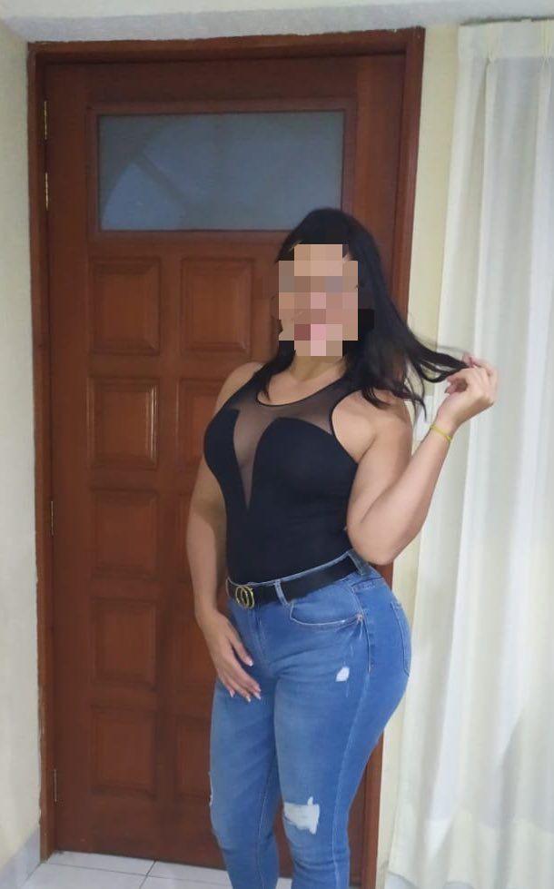 Chica busca chico en Tenerife: 