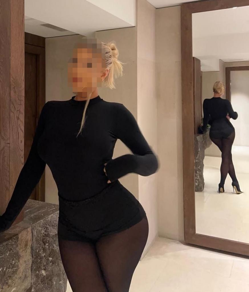 Chica busca chico en Almería: 