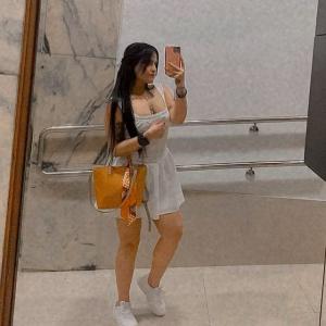 613933838: Chica busca chico en Cantabria