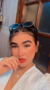 613936906: Chica busca chico en Almería