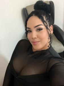 671544530: Chica busca chico en Granada