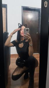 647277253: Chica busca chico en Málaga