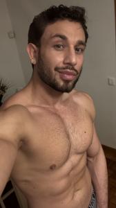 623265257: Chico busca chica en Pontevedra