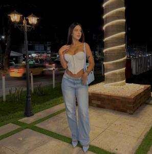 604180179: Chica busca chico en Madrid