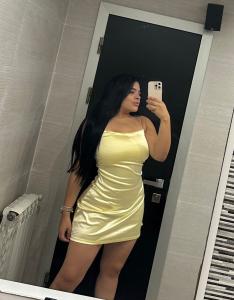 631565867: Chica busca chico en Barcelona