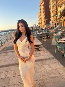 643571878: Chica busca chico en Zaragoza