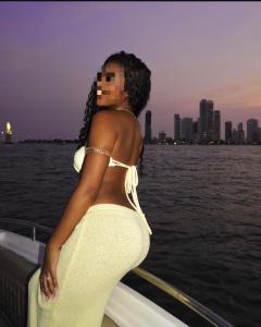 632138780: Chica busca chico en Pontevedra