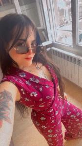 613933838: Chica busca chico en Cantabria