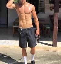 674818055: Chico busca chica en Mallorca