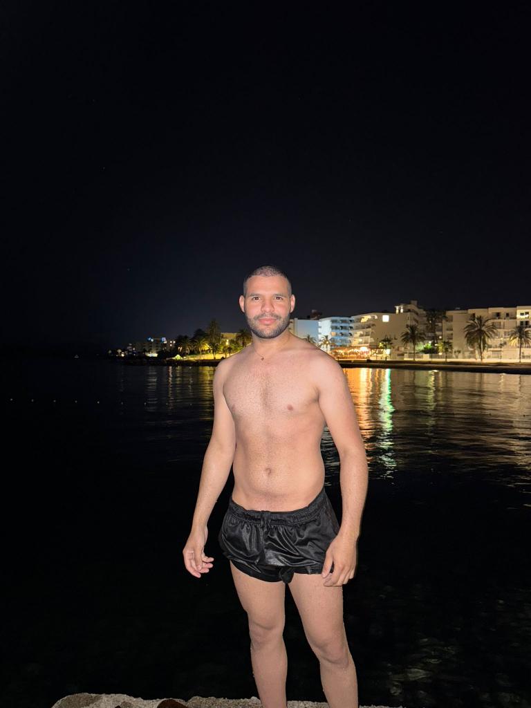 Chico busca chica en Murcia: 