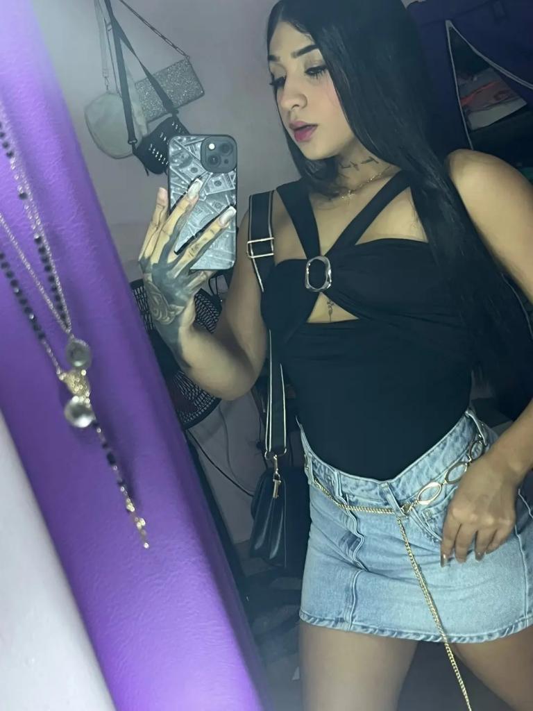 Chica busca chico en Mallorca: 