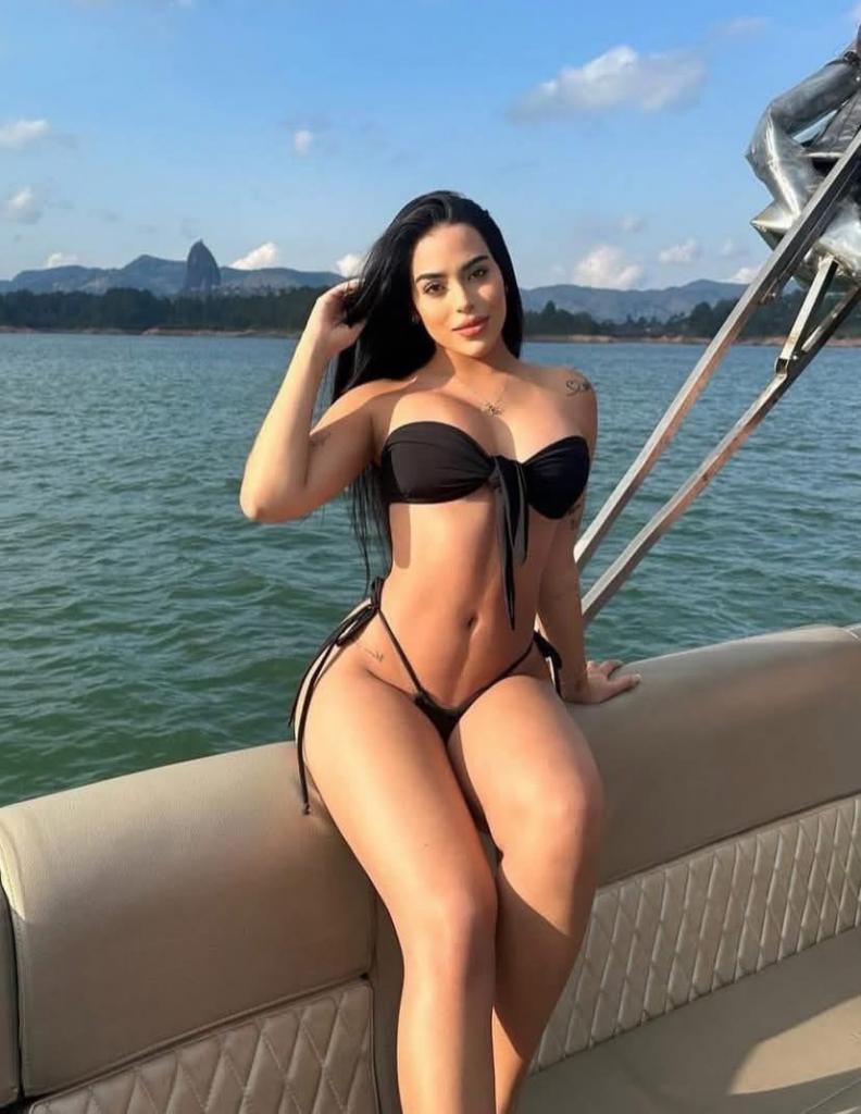 Chica busca chico en Cádiz: 