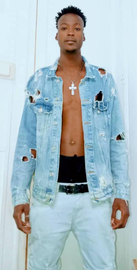 Chico busca chica en Barcelona: 