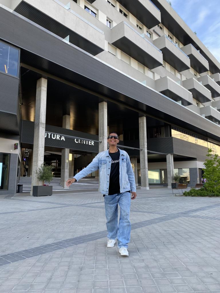 Chico busca chica en Valencia: 