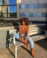 663195950: Chica busca chico en Tarragona