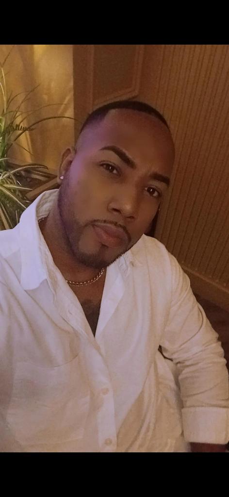 632912823: Chico busca chica en Las Palmas