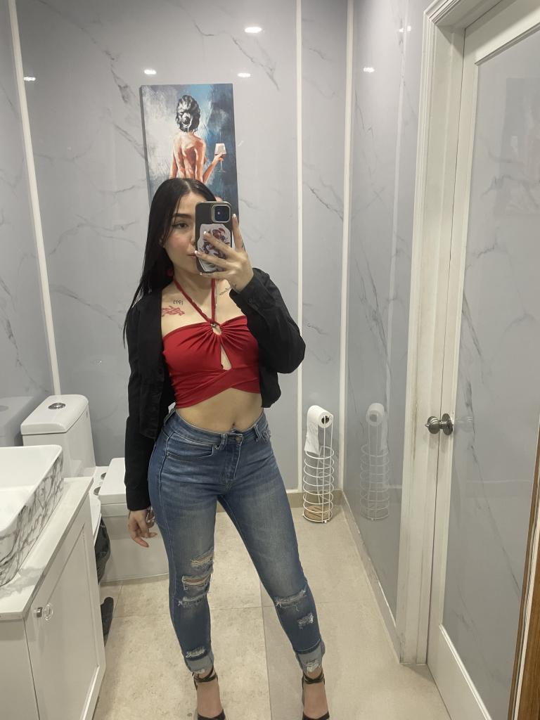 Chica busca chico en Ibiza: 