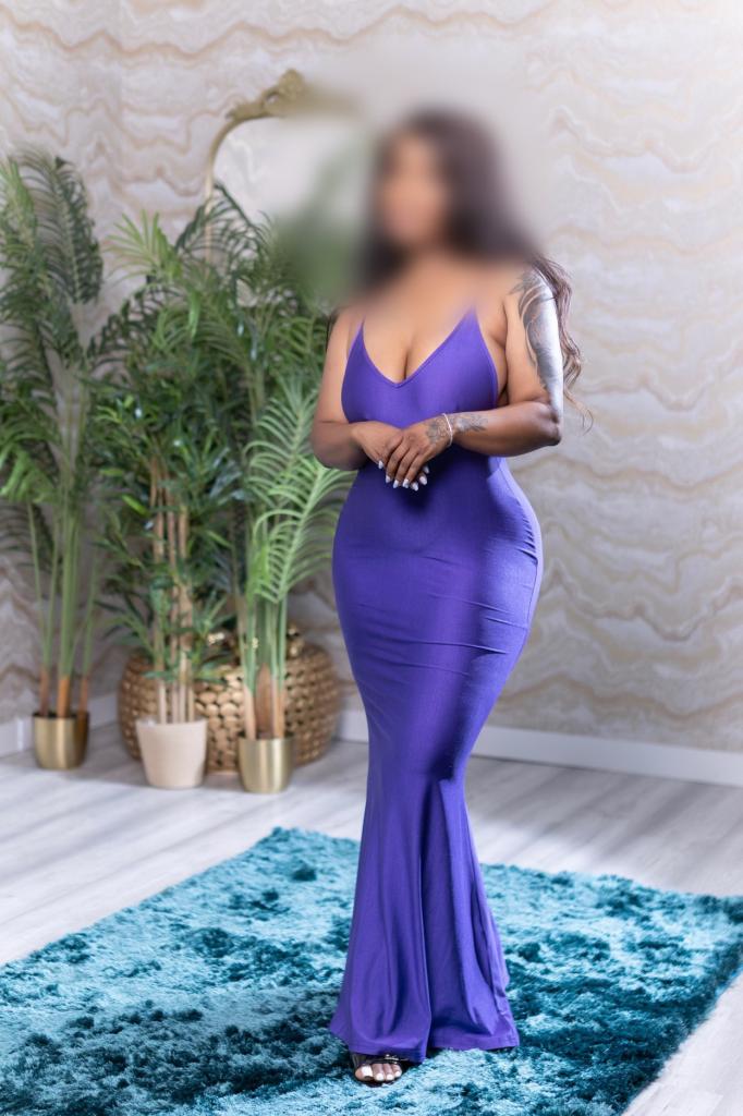 Chica busca chico en Gerona: 