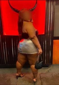 Chica busca chico en Huelva: 