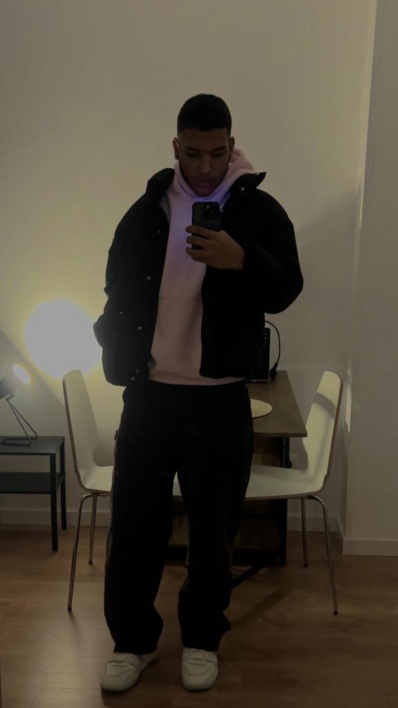 Chico busca chica en Barcelona: 