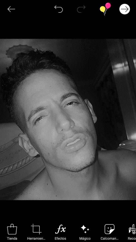 Chico busca chica en Málaga: 