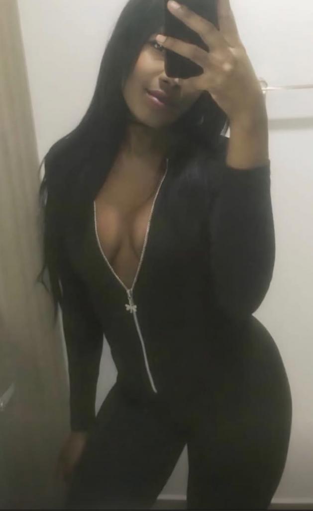 Chica busca chico en Granada: 