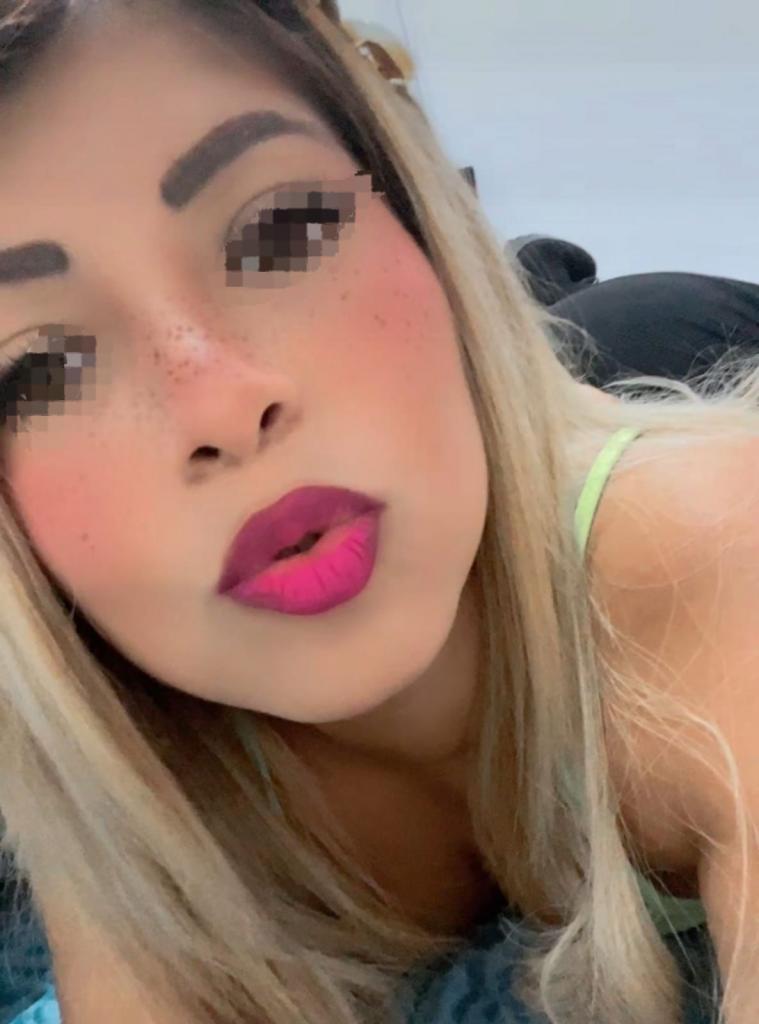 699387190: Chica busca chico en Cádiz