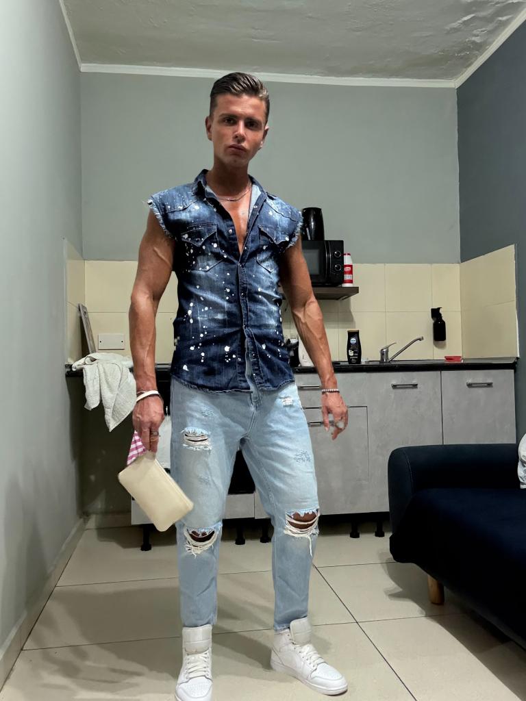 Chico busca chica en Barcelona: 