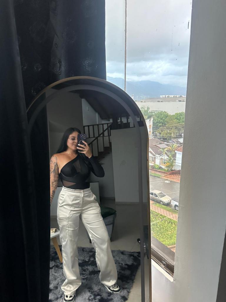 613881313: Chica busca chico en Valencia