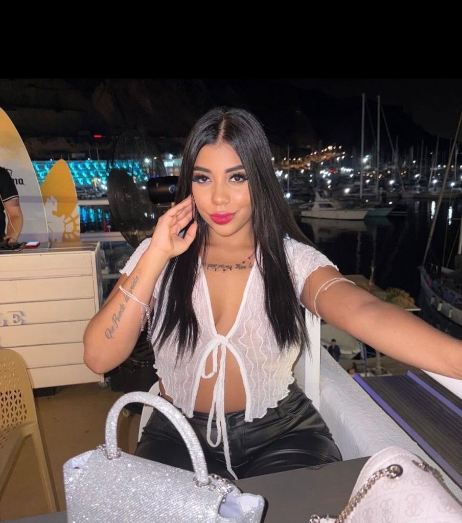 604380047: Chica busca chico en Alicante