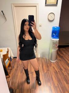 655735321: Chica busca chico en Barcelona