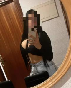 647268937: Chica busca chico en Cádiz