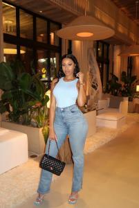 663479864: Chica busca chico en Zaragoza