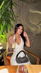 613147659: Chica busca chico en Madrid