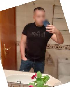 642015686: Chica busca chico en Zaragoza