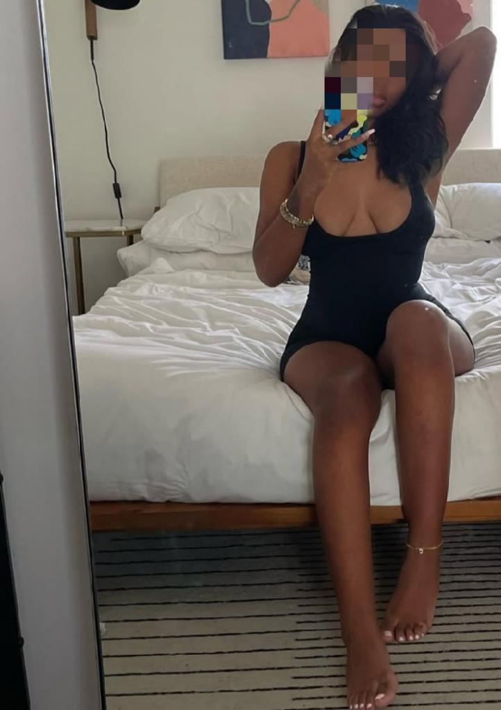 613463605: Chica busca chico en Lugo