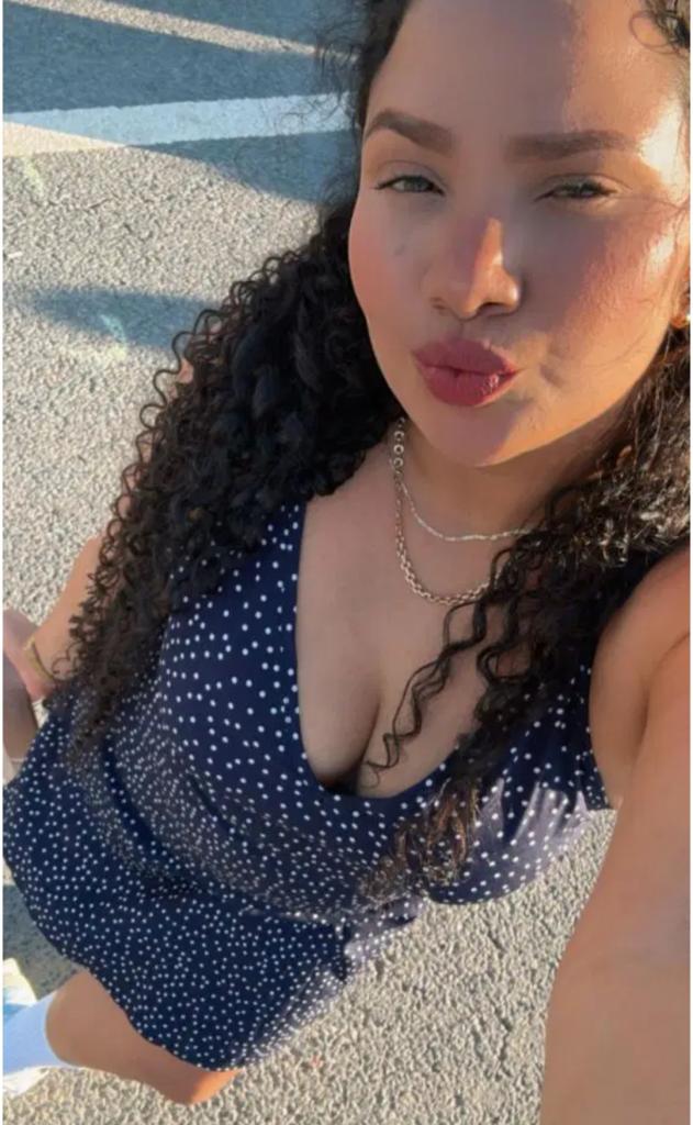 632987919: Chica busca chico en Málaga